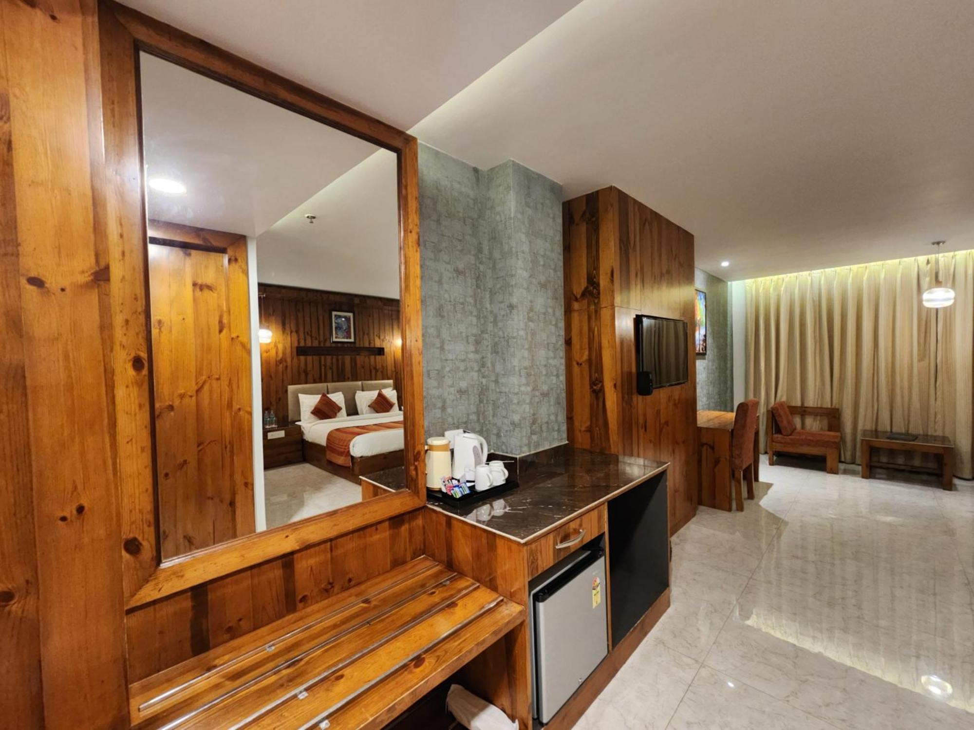 שימלה Golden Fern Resort מראה חיצוני תמונה